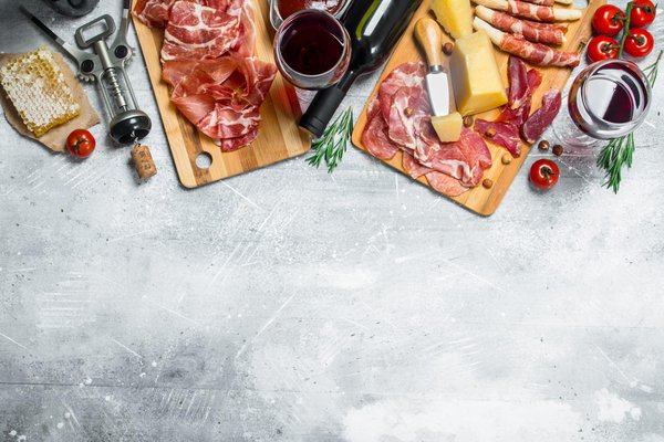 Vin rouge : quel plat cuisiner pour une bonne dégustation ?